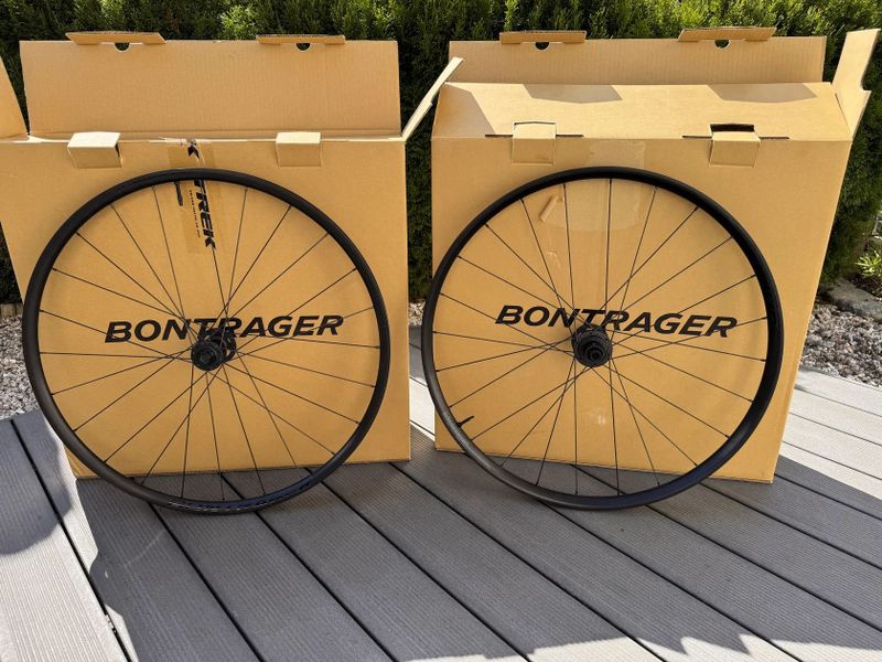 Kola Bontrager Kovee 25- 29" nová
