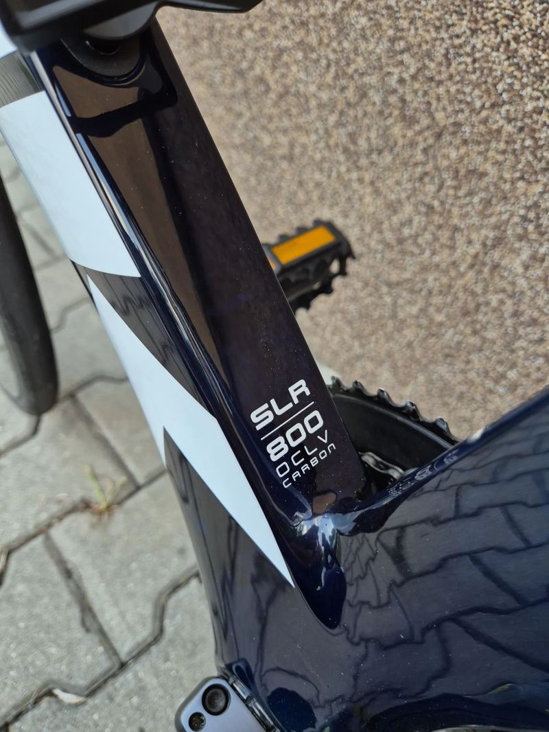 Trek Madone SLR 7 Gen 6 velikost 58 (180-185 cm) navy carbon smoke/viper red