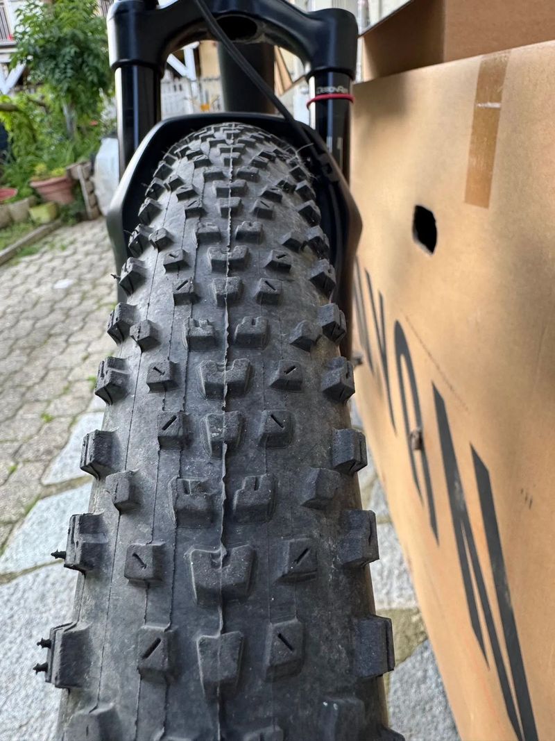 Exceed CF SLX PRO RACE 8.0 v hezkém stavu bez investic