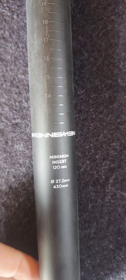 Nová karbonová sedlovka Newmen 27.2