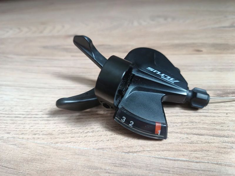 Shimano Altus M2010 Levá, 3 převody