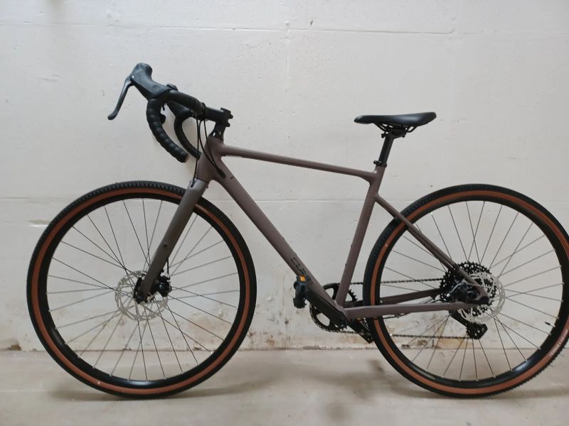 Gravel kolo CUBE NUROAD ONE cedar´n´black 2025, velikost S 
