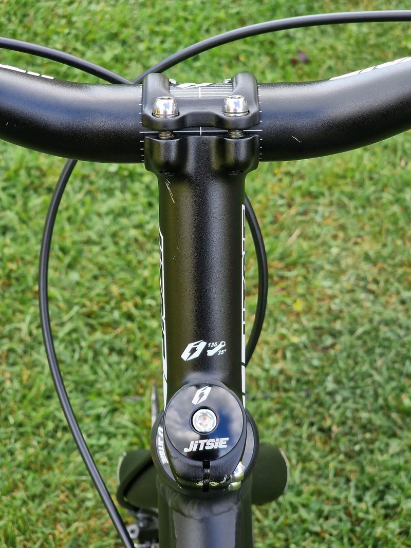 Jitsie 20"