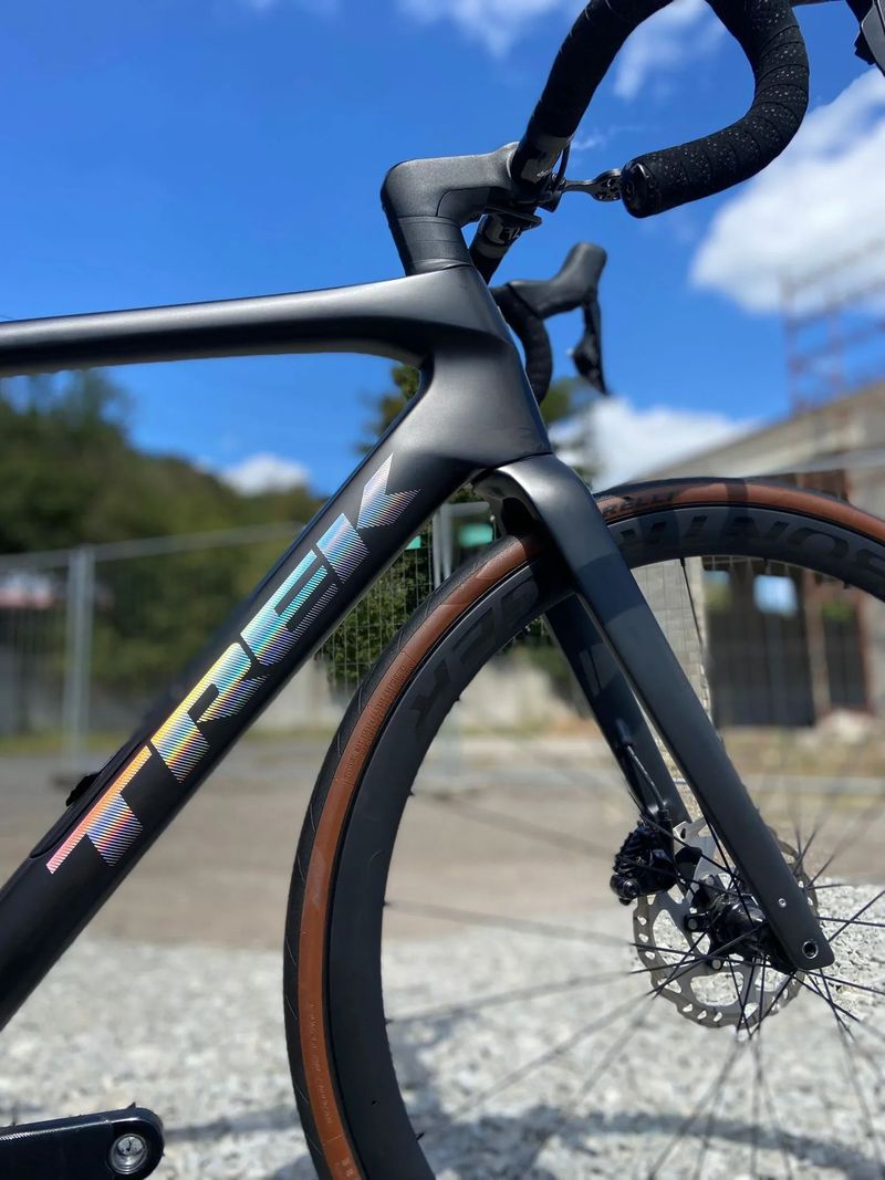 Trek Domane SLR 6 Gen 4 