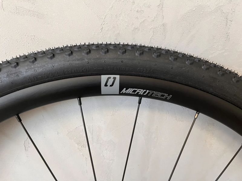 Nová zapletená kola Microtech MX25 + pláště Continental Terra Trail