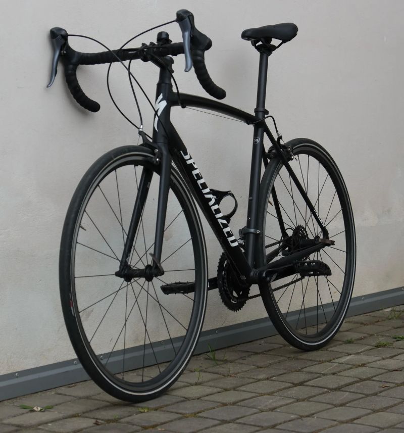 Silniční kolo Specialized