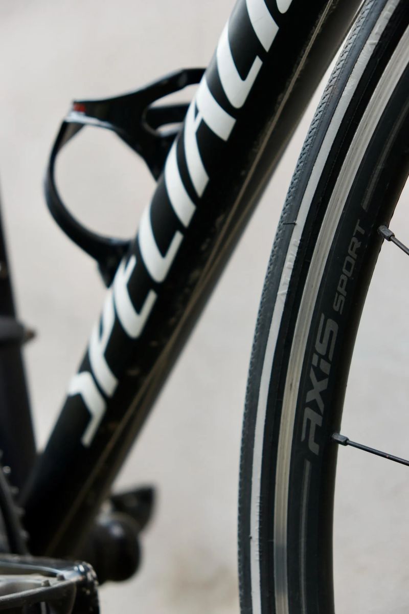 Silniční kolo Specialized