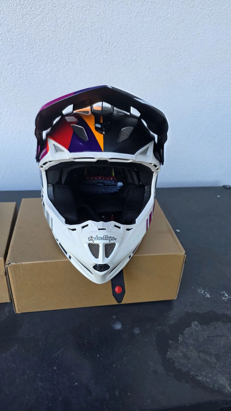 Troylee D4 Velikost xs-s , troylee se4 xs