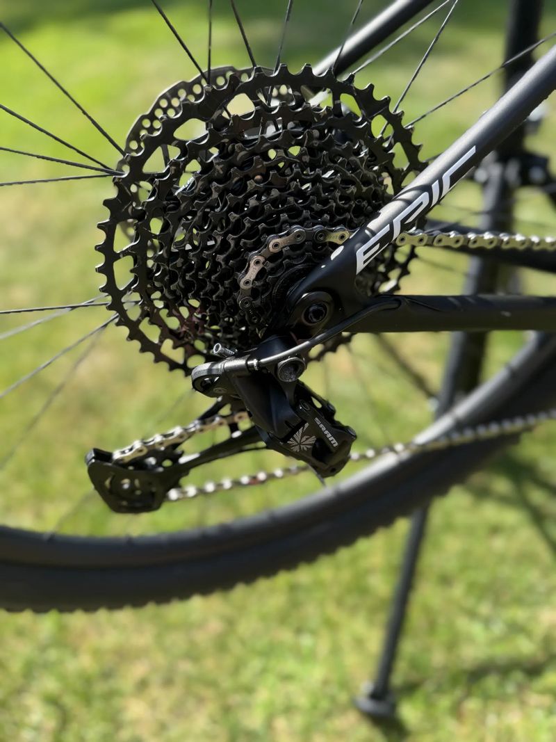 SPECIALIZED EPIC HT - TOP STAV