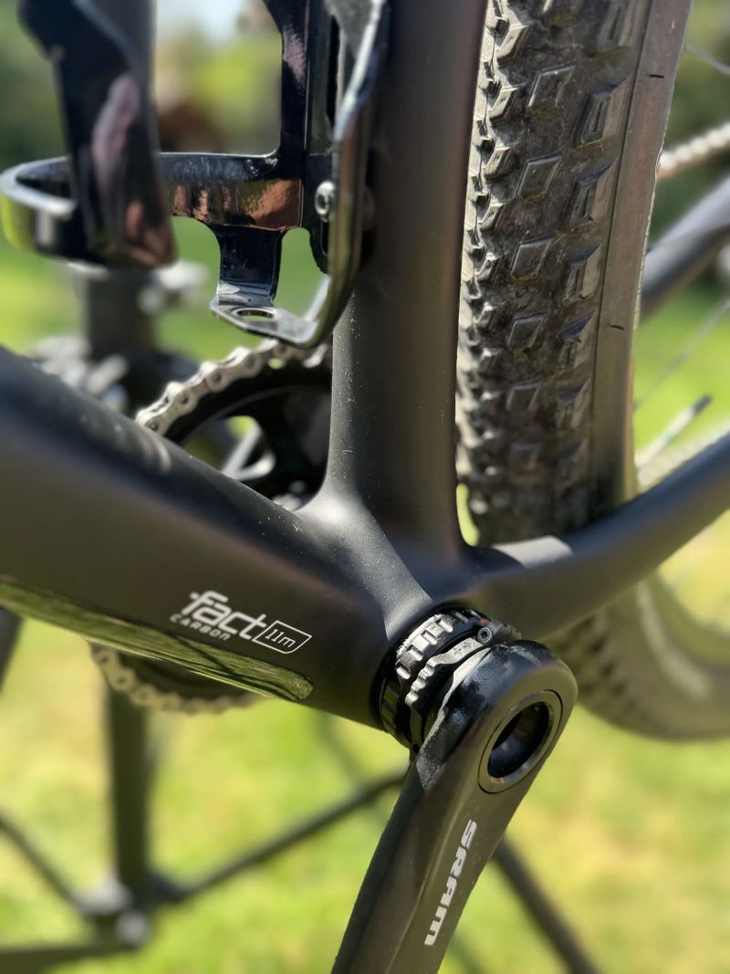 SPECIALIZED EPIC HT - TOP STAV