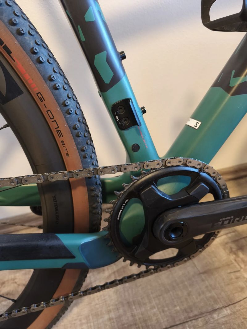 Canyon Grizl CF SLX 8 eTap (el. řazení, karbon kola)