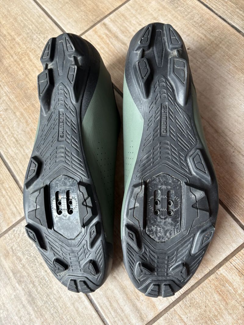 Tretry Shimano SH-XC300