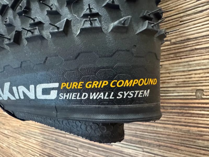 Pláště Continental Race King Shieldwall 29 x 2.00 Tubeless Ready Kevlar