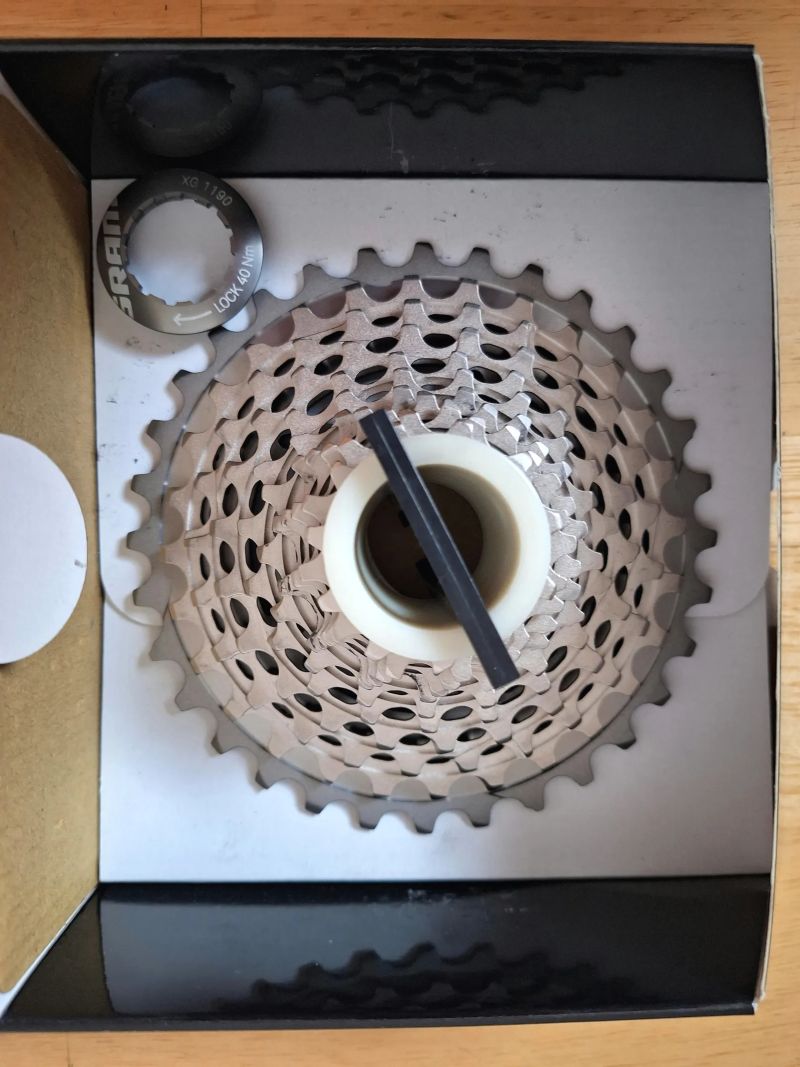  SRAM RED XG1190 11sp. 11-32z.