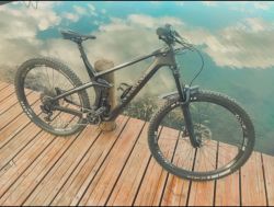 Canyon Strive CF