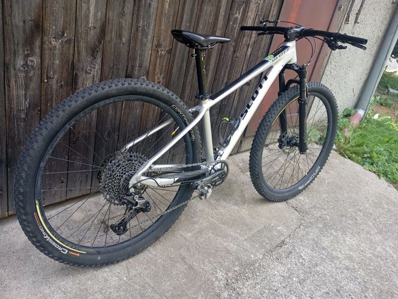 Scott Scale 710