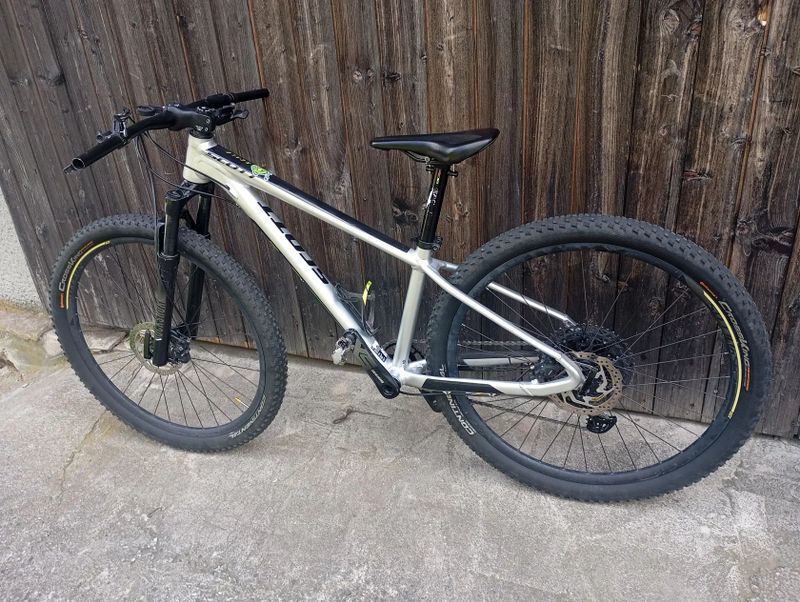 Scott Scale 710