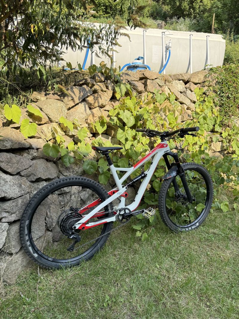YT Industries Jeffsy