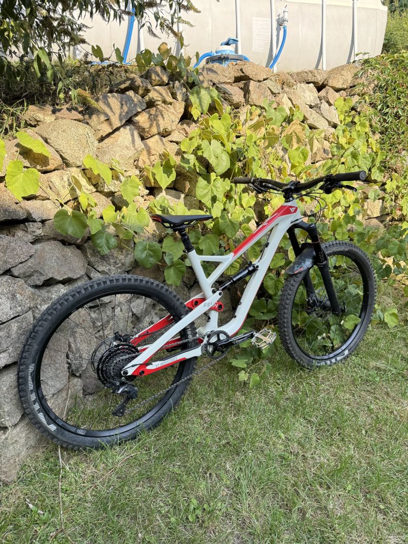 YT Industries Jeffsy