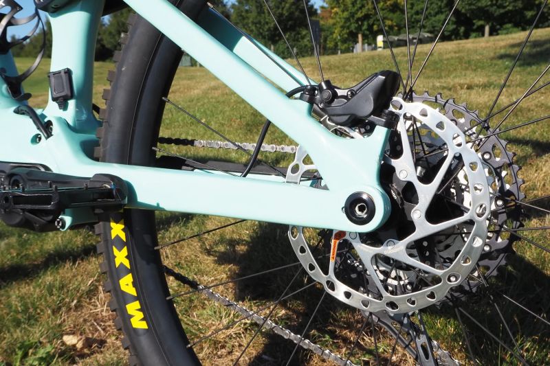 ORBEA Rise M20 / vel. M / 19,7 kg komplet / najeto 300 km