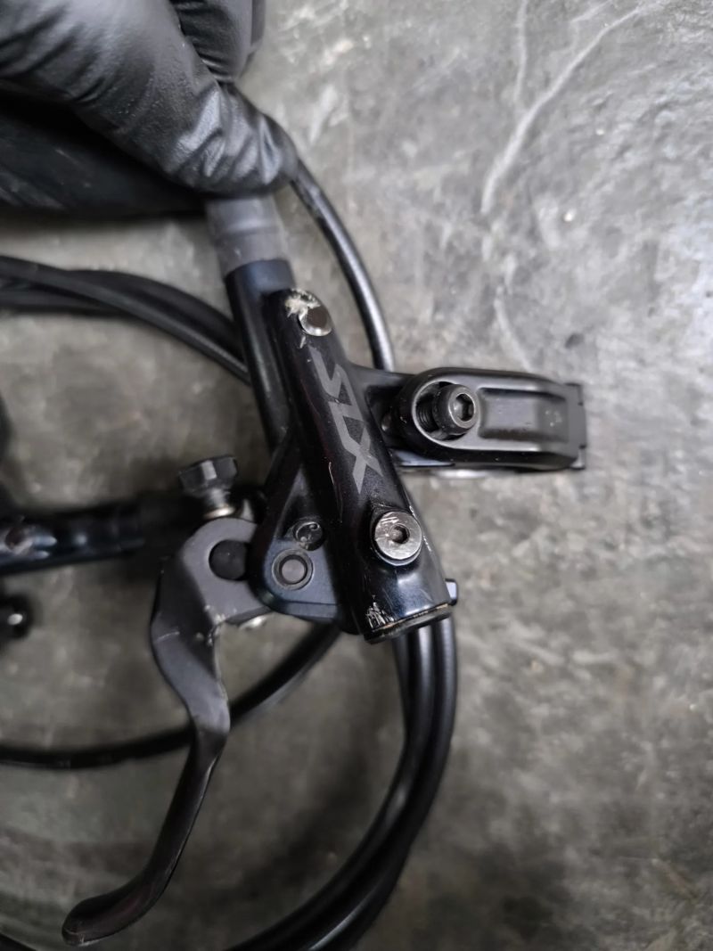 Shigura Shimano 7100/Magura MT5-7