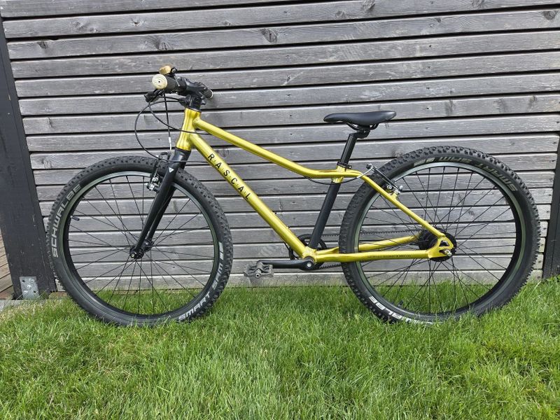 Rascal 24"