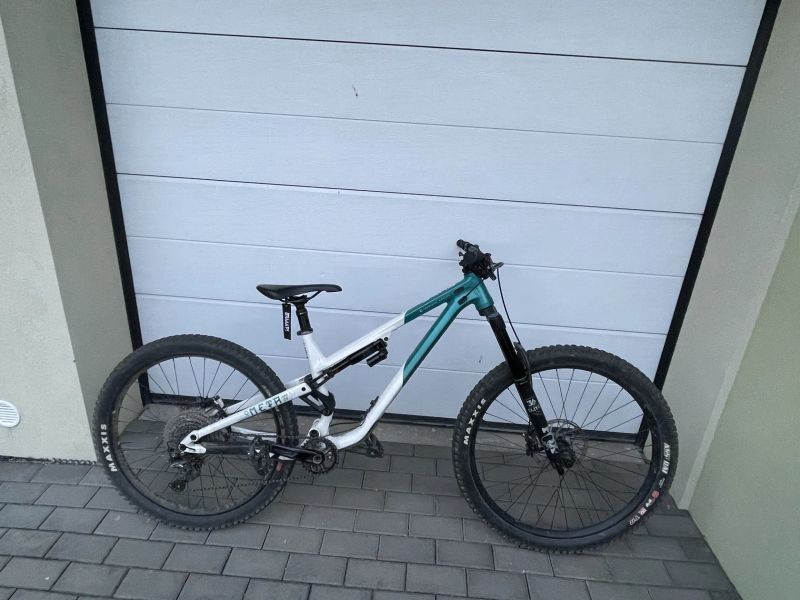 Commencal Meta