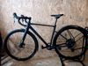Gravel CUBE NUROAD PRO FE night´n´black 2025, velikost S