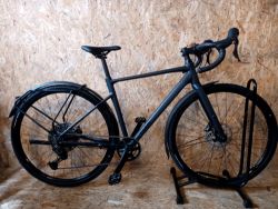 Gravel CUBE NUROAD PRO FE night´n´black 2025, velikost S