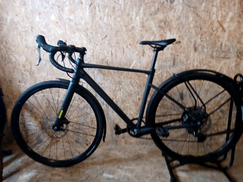 Gravel CUBE NUROAD PRO FE night´n´black 2025, velikost S