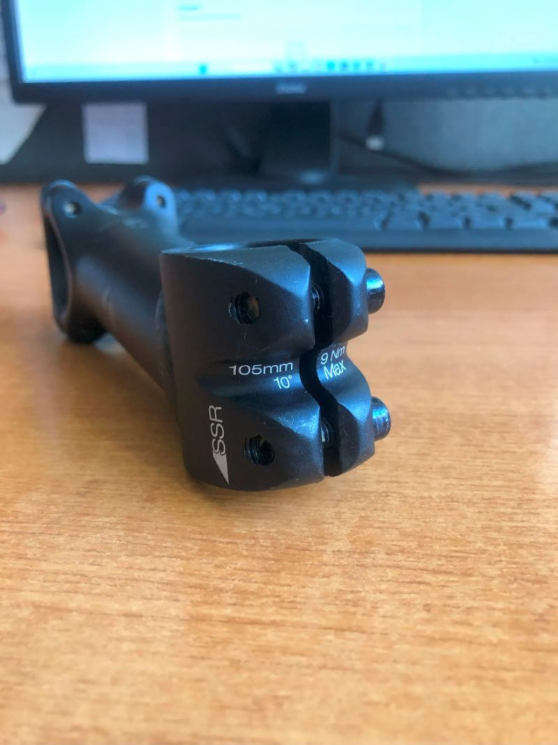 Představec Bontrager 105mm, 10°, 31,8mm