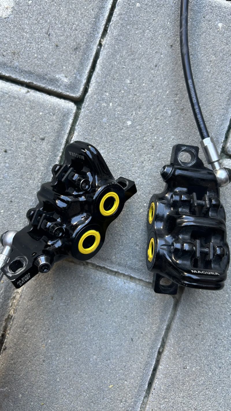 Magura MT5 třmeny