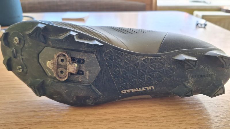 Tretry Shimano SH-XC502ME, zelená