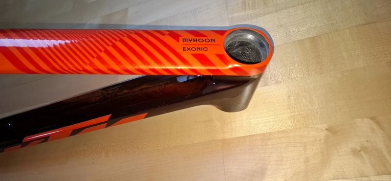 KTM Myroon Exonic 100 mm - vel. L