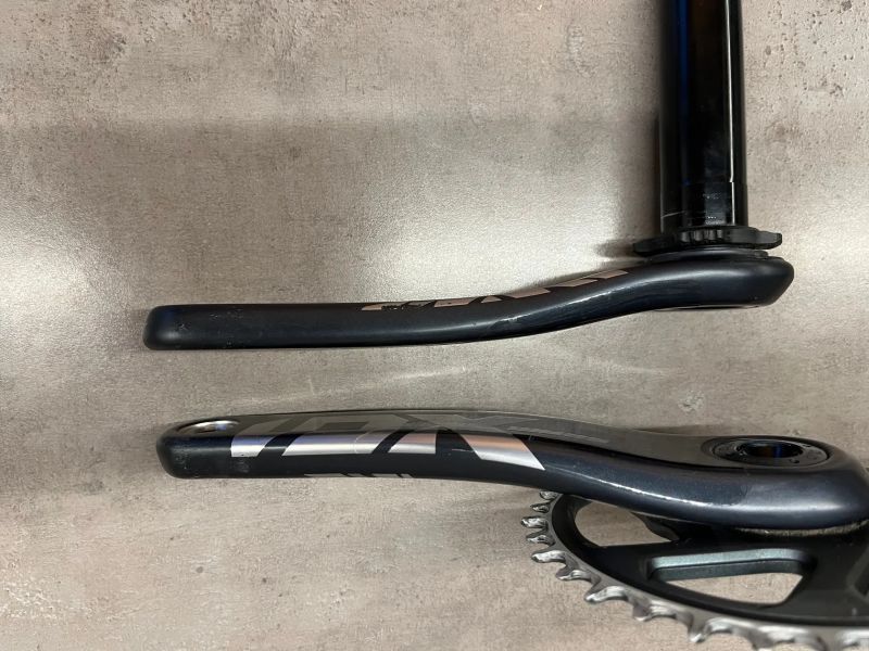 Sram karbonové kliky SRAM X01 Eagle Carbon - osa DUB Wide, 55mm CL, délka 175 mm, 34 zubů