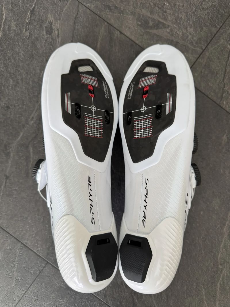 Shimano S-phyre vel.44 nové