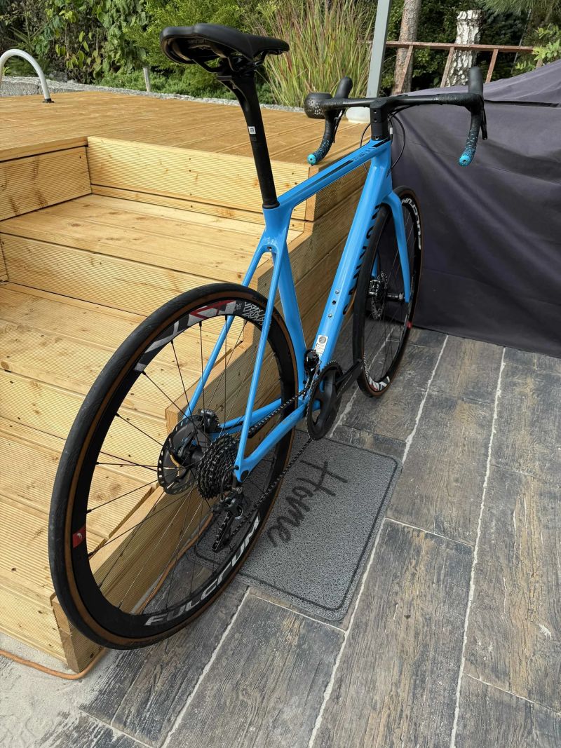 Canyon Ultimate CF SL 8 (Ultegra), vel. M (178-184cm)