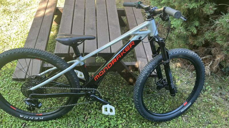 Dětské elektrokolo Mondraker Play 24