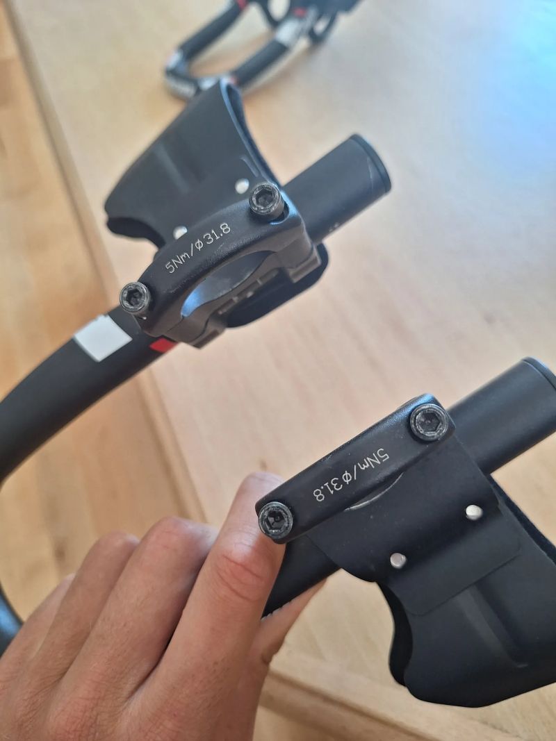 Časovkářská hrazda Controltech FALCON CLIP-ON, Al 6061, černá