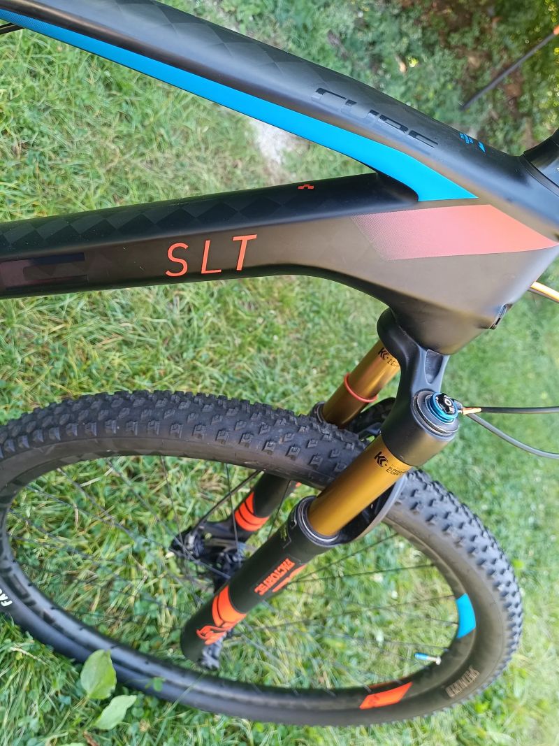 CUBE AMS 100 C:68 SLT 29