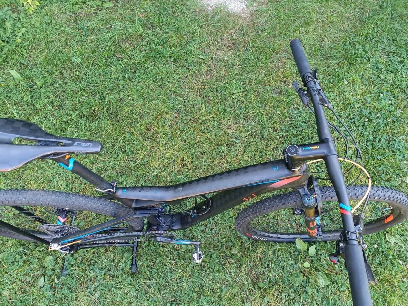 CUBE AMS 100 C:68 SLT 29