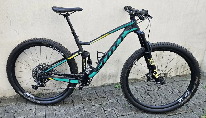 Celoodpružené karbonové dámské kolo Scott Contessa Spark 710 plus, vel. M