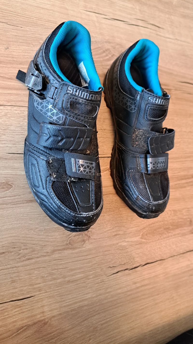 Tretry Shimano MTB a ROAD velikost 38