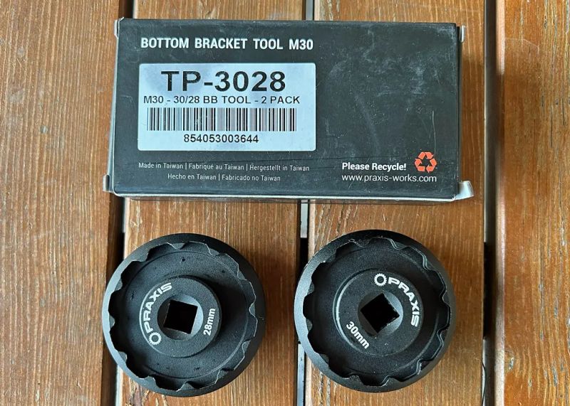 Praxis Works Girder Carbon 170 mm + střed + nářadí