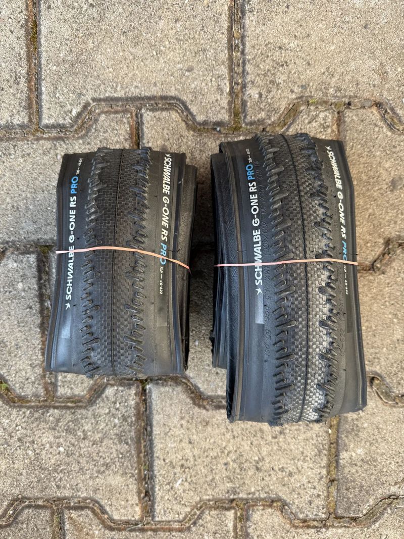 Schwalbe G-ONE RS PRO - TLR - 700x40 Nove