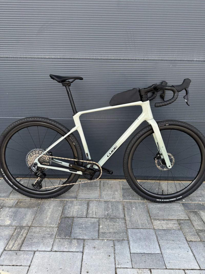 Nuroad C62 EX - M (56) 173-183cm