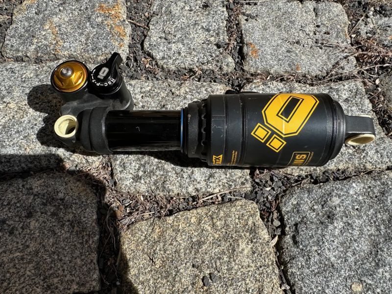 YETI SB130 TurQ, velikost L + Cane Creek/Ohlins