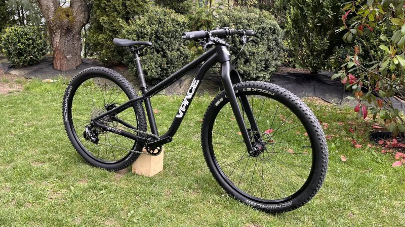 VPACE Max26 dětské závodní kolo 8,1kg 