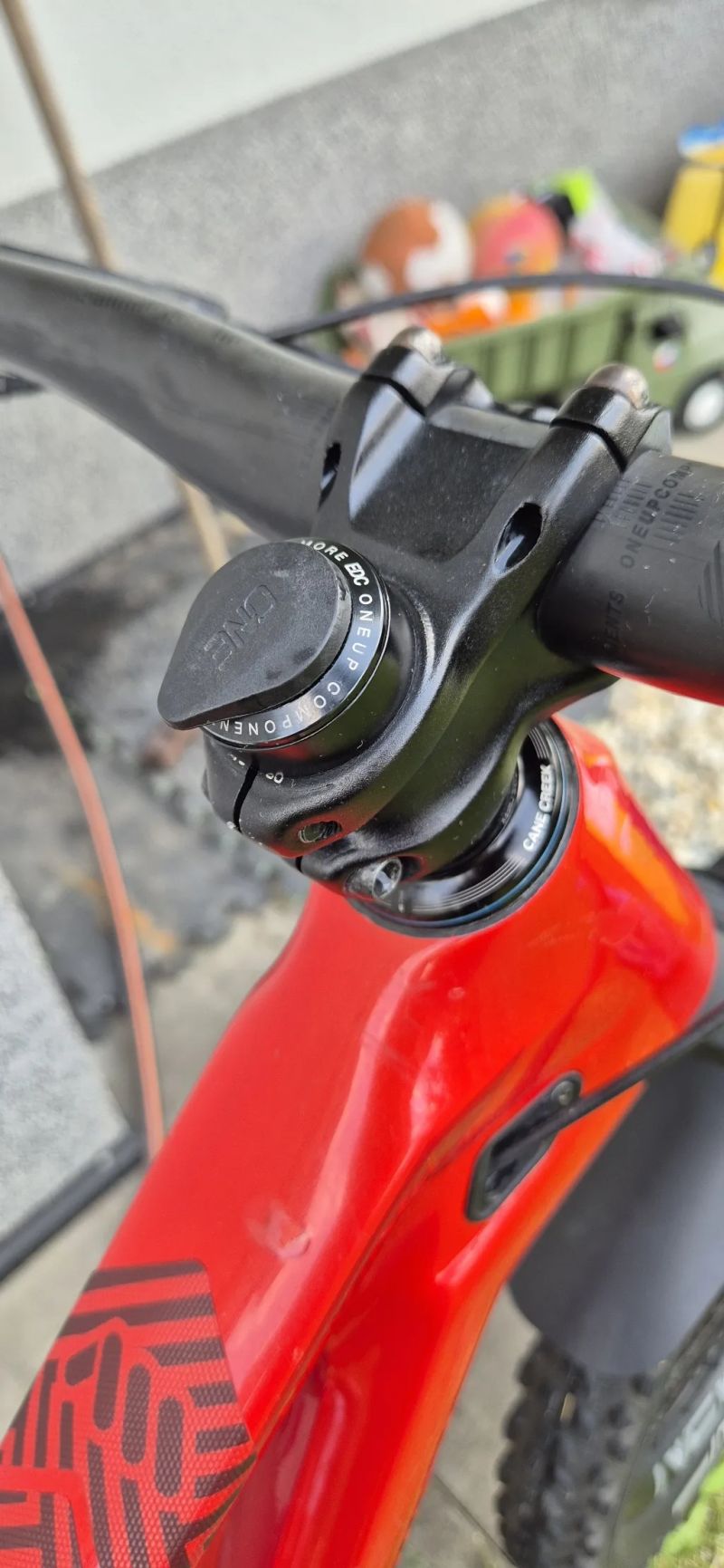 Devinci Troy Carbon 29