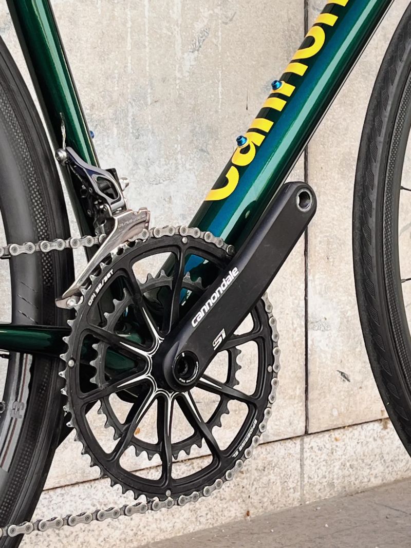 Custom silniční kolo Cannondale SuperSix Hi-Mod váha 5,99 kg 